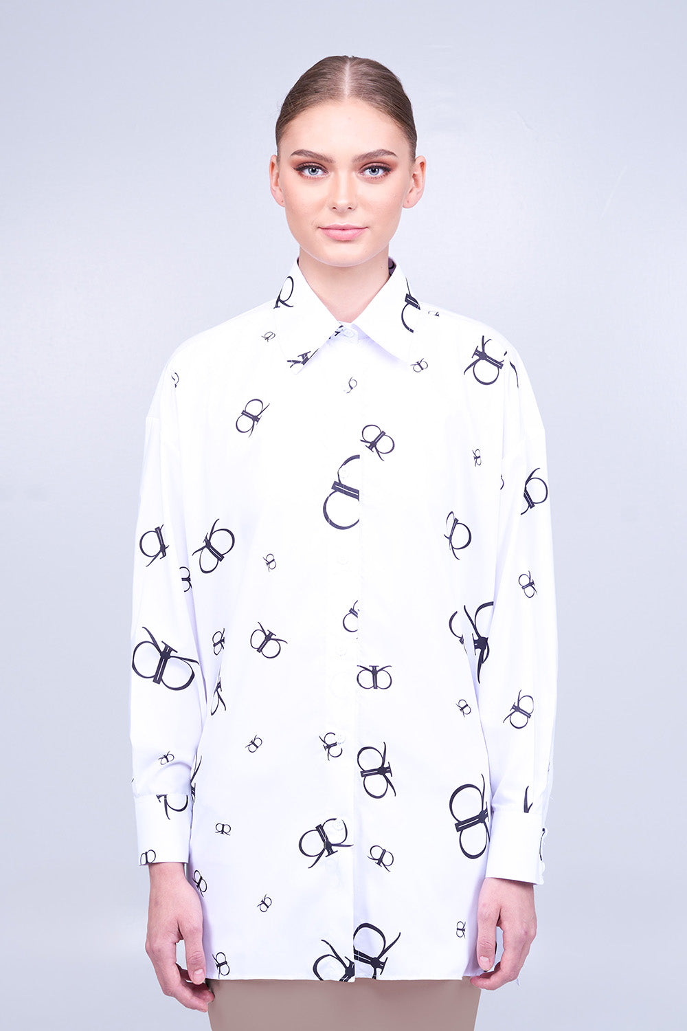 Cleo Oversized Shirt in White Black