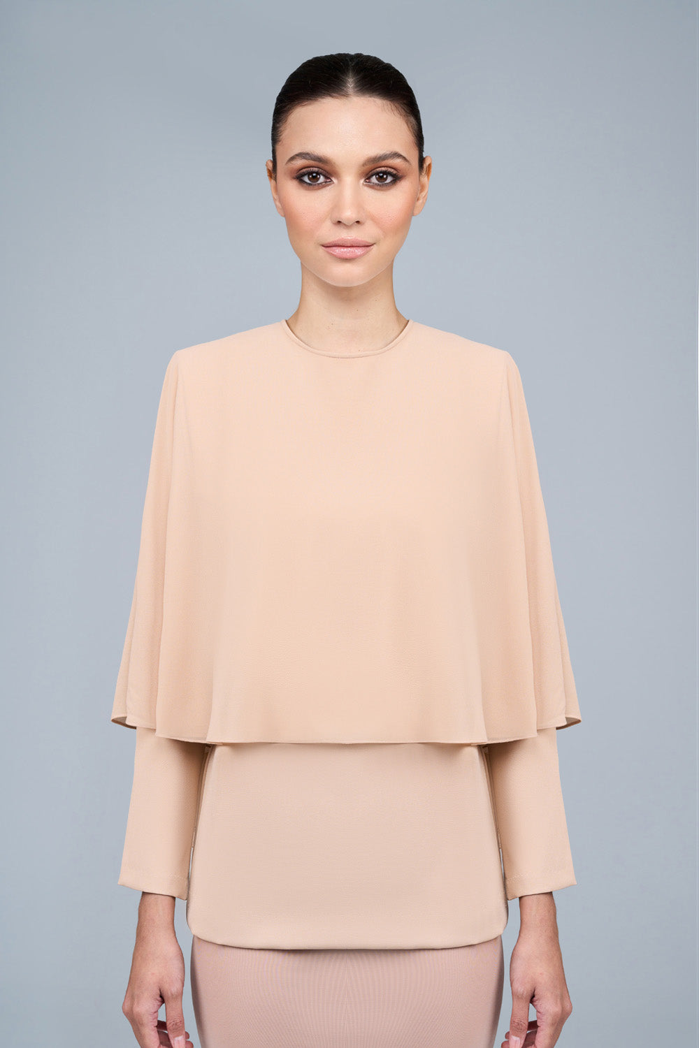 Donna Blouse in Almond