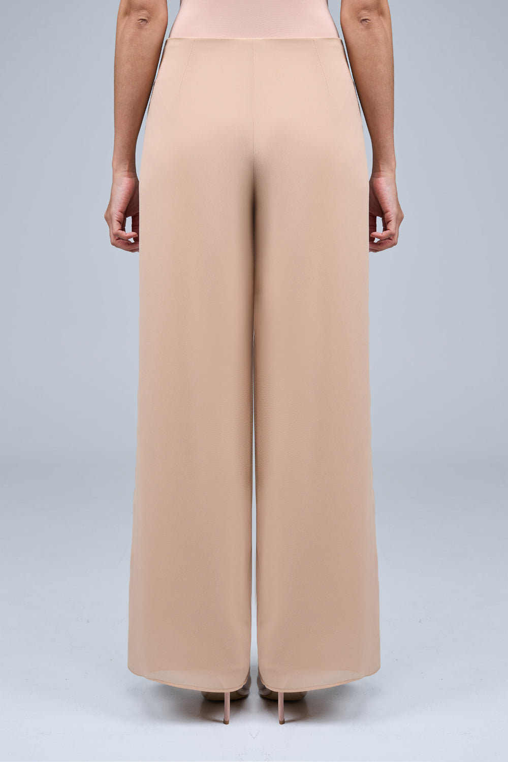 Donna Pants in Almond