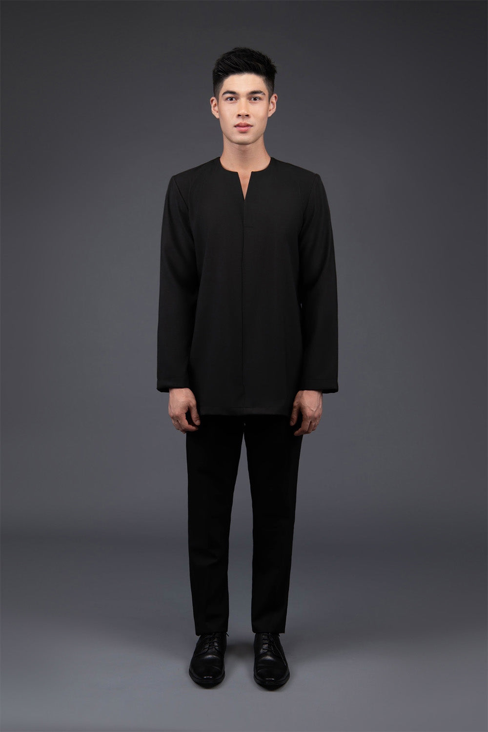 Kareem Kurta in Black