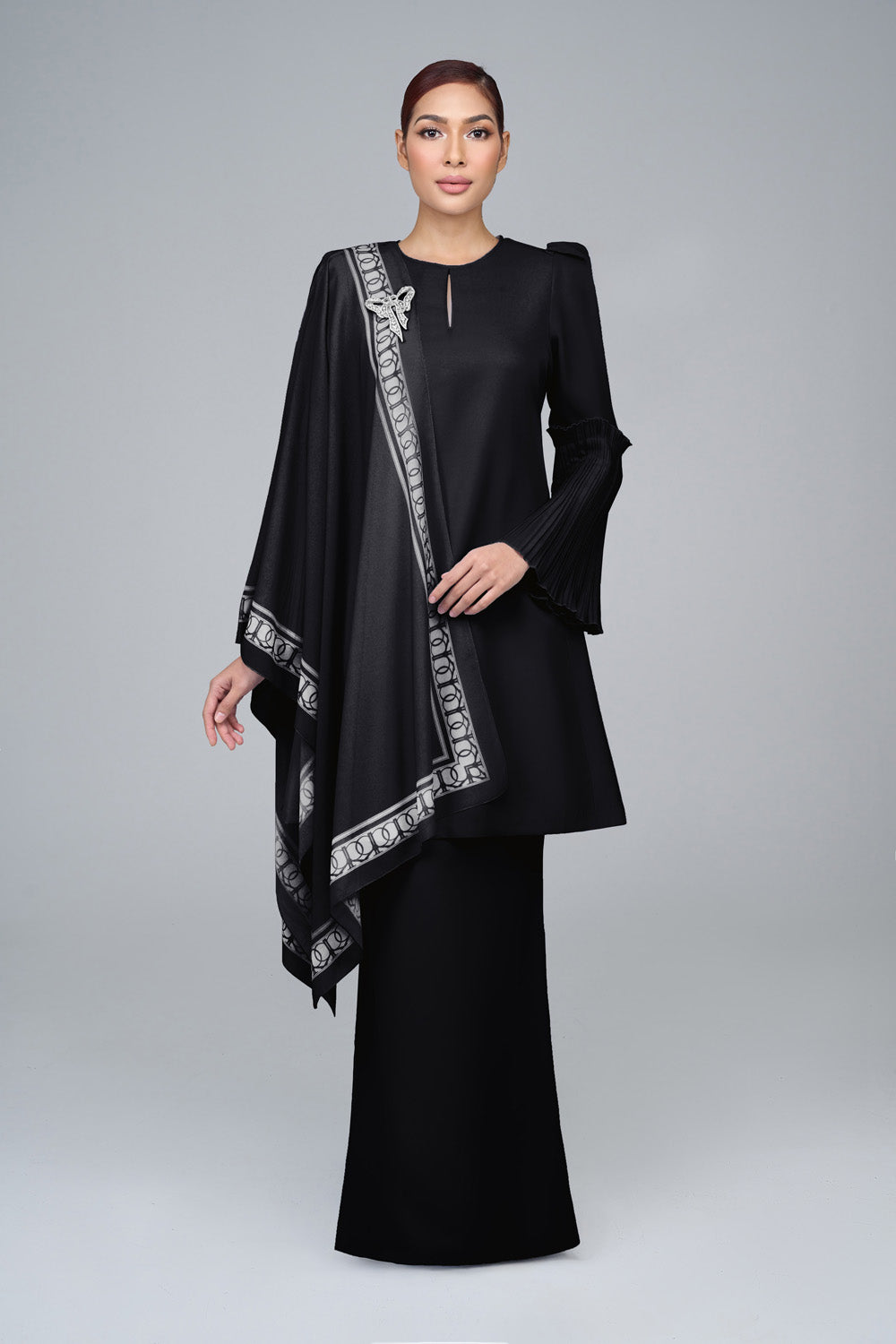 BASIC Pahang Pleated in Black '25