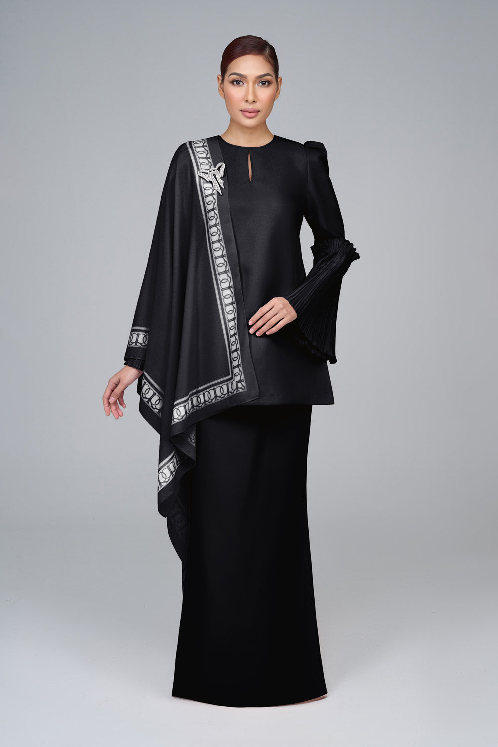 BASIC Kedah Pleated in Black '25