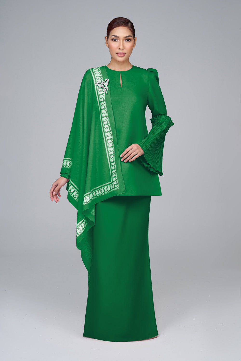 BASIC Kedah Pleated in Emerald Green '25