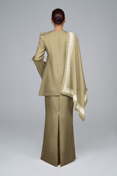 BASIC Kedah Pleated in Khakis Brown '25