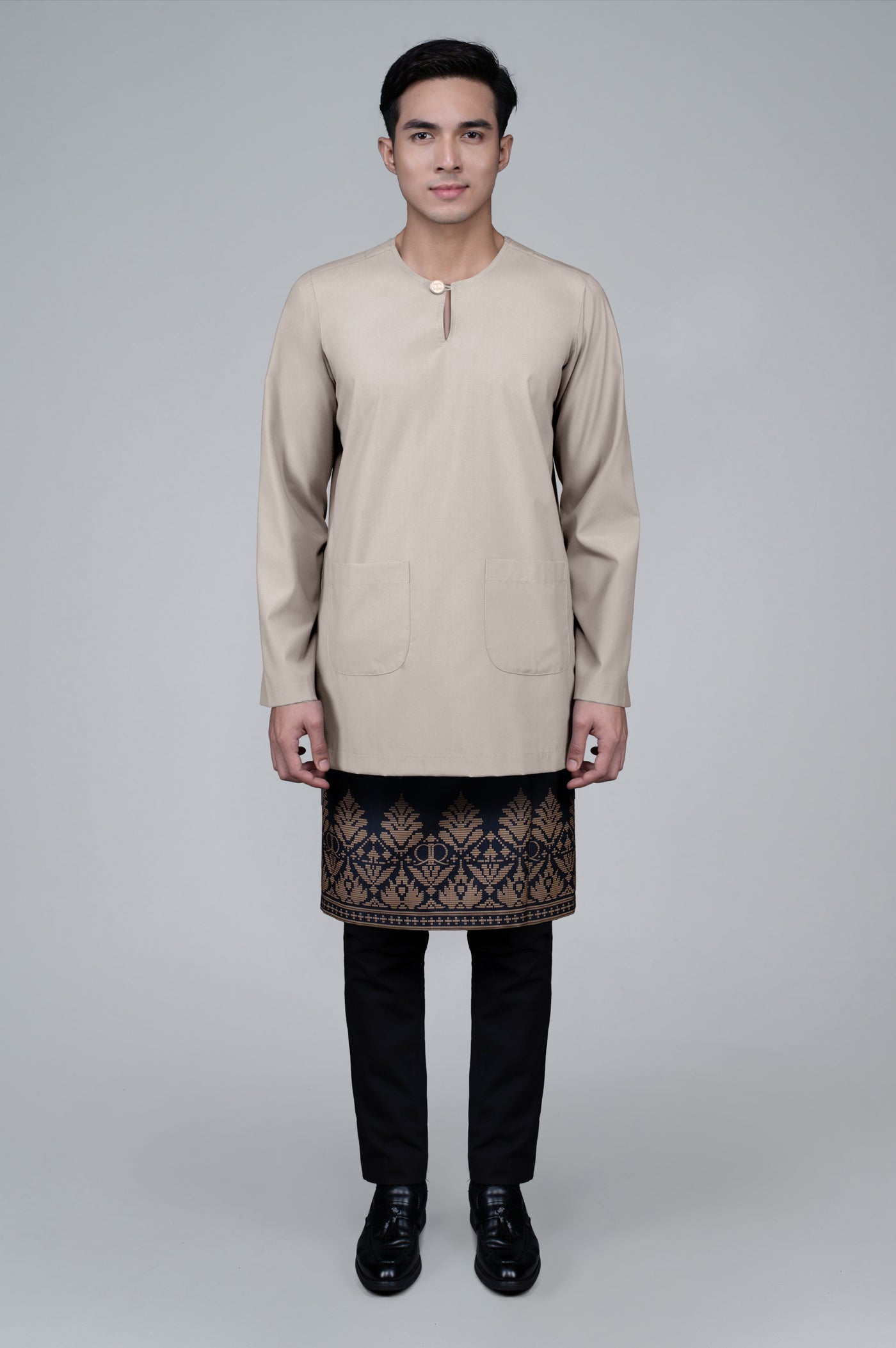 RR Baju Melayu Johor Set in Nude '25