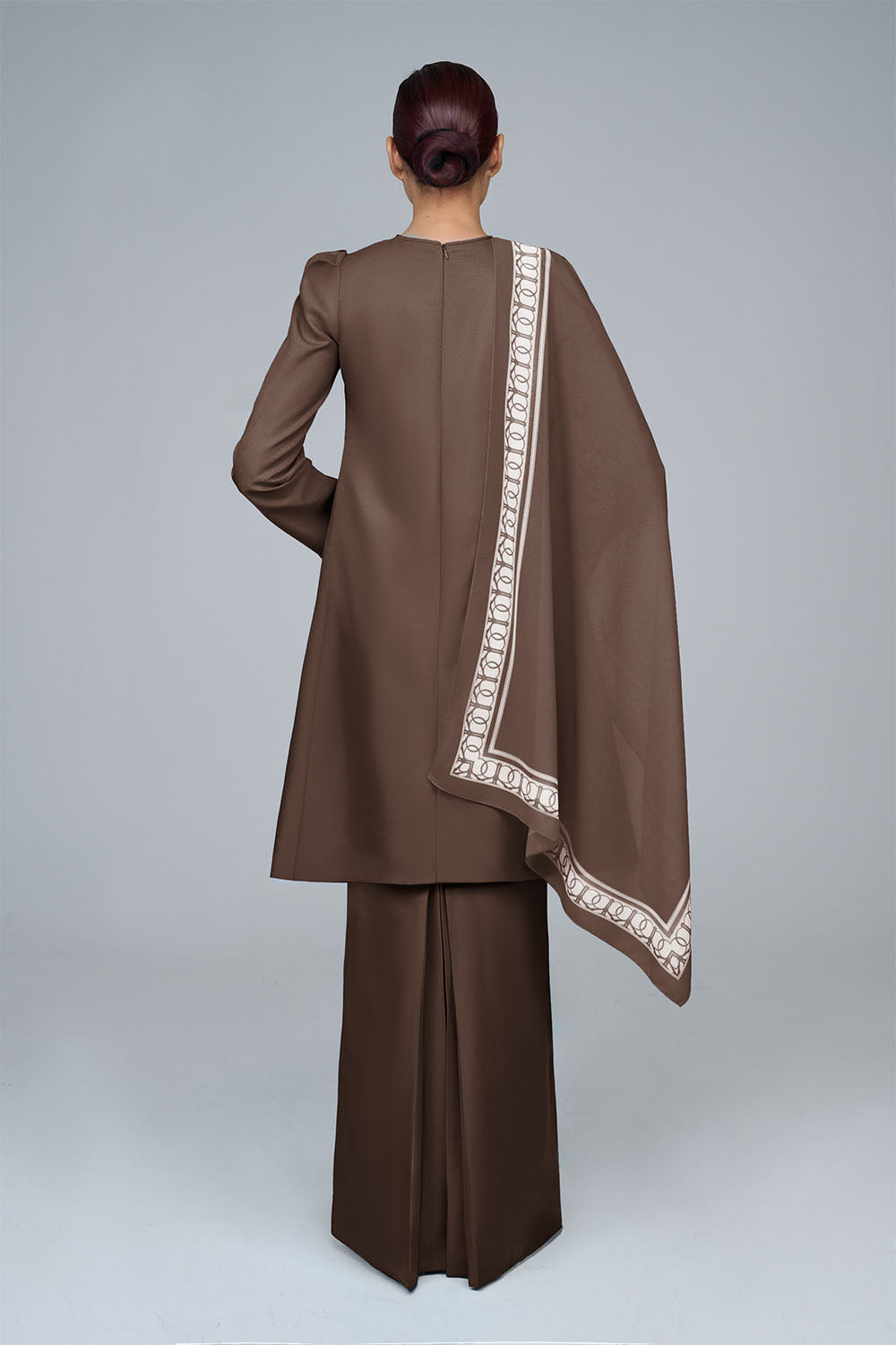 RR BASIC Kurung Pahang in Dark Brown '25