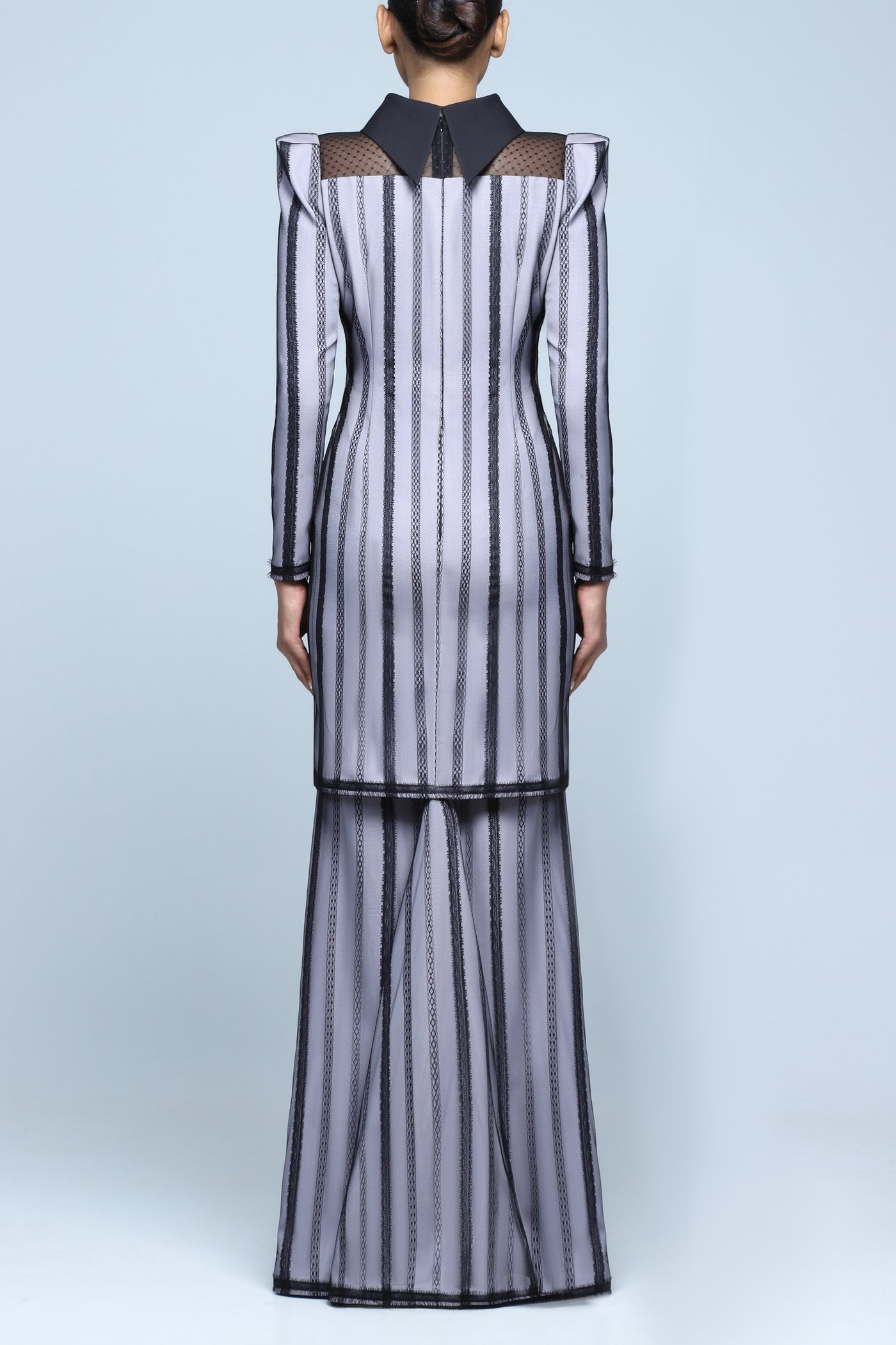 Serene Kurung in Steel Grey