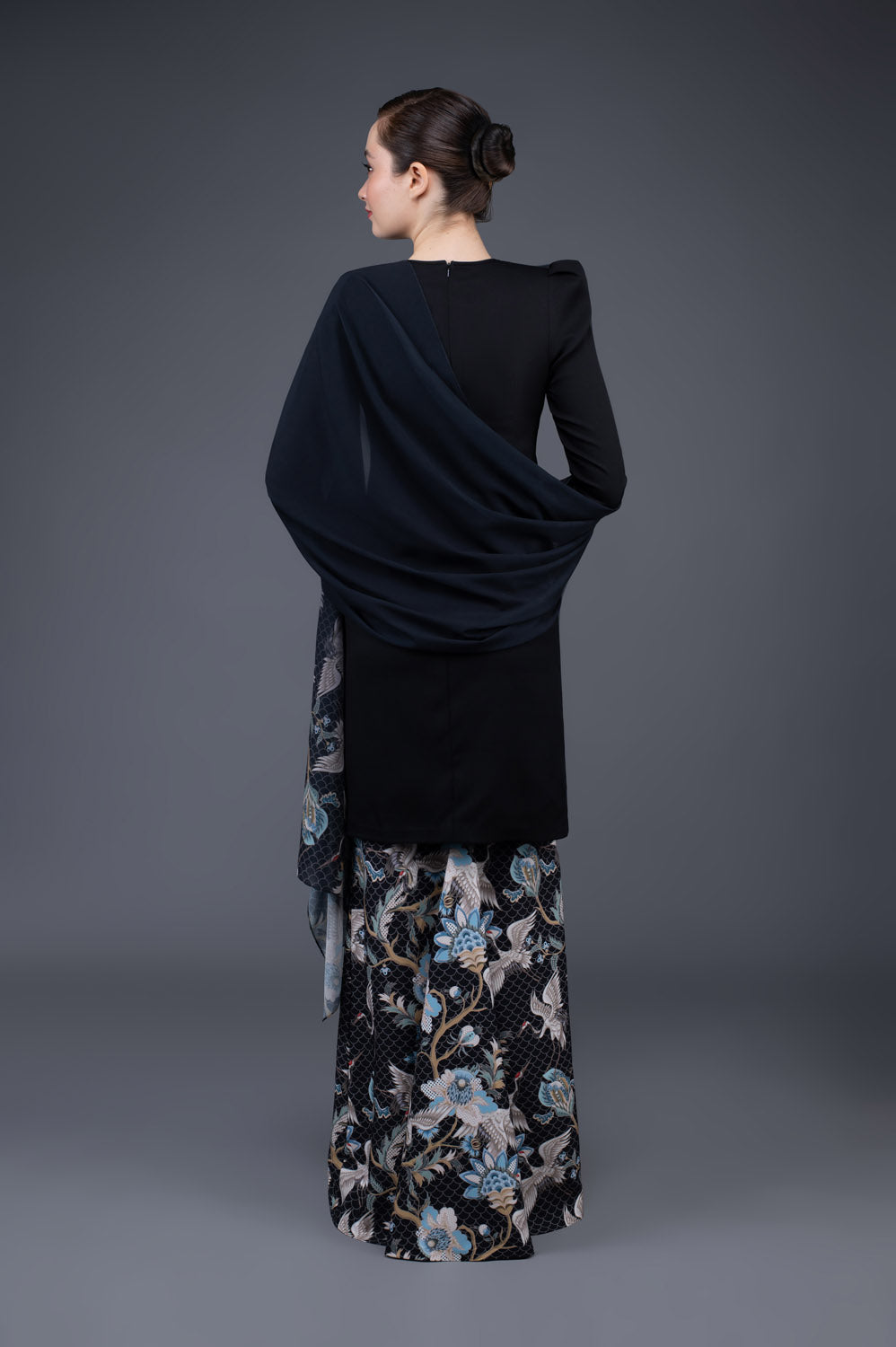 RR Baju Kurung Modern Oriental Shawl Set in Black