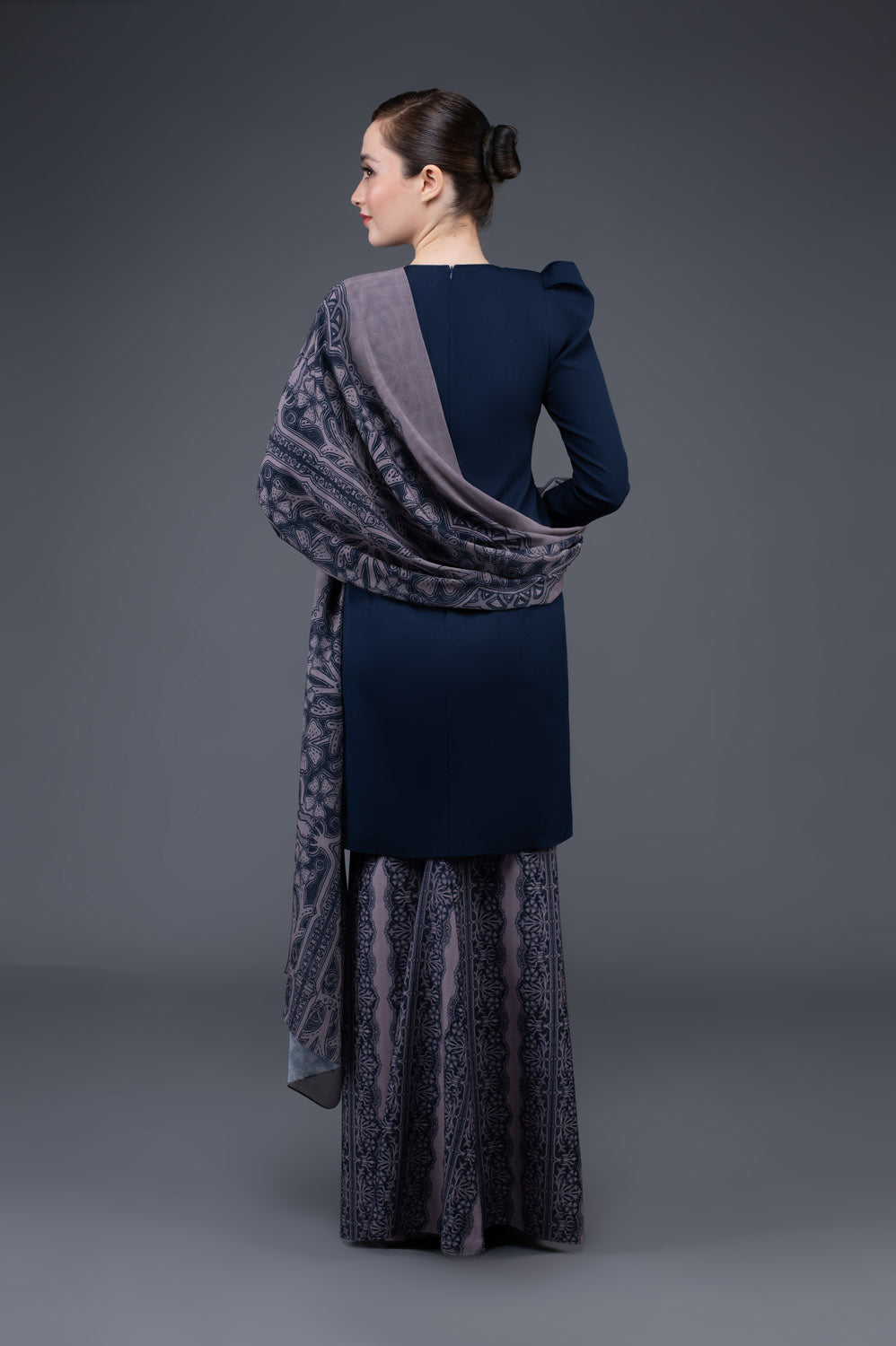 RR Baju Kurung Modern Ravel Shawl Set in Navy