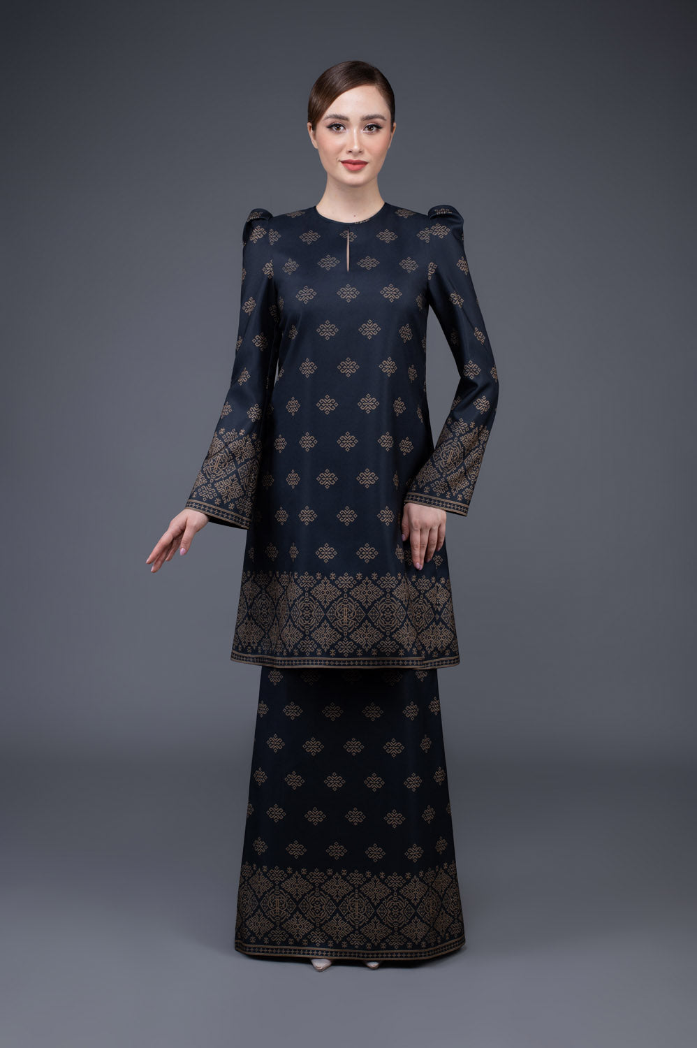 RR Baju Kurung Pahang Songket in Black Gold