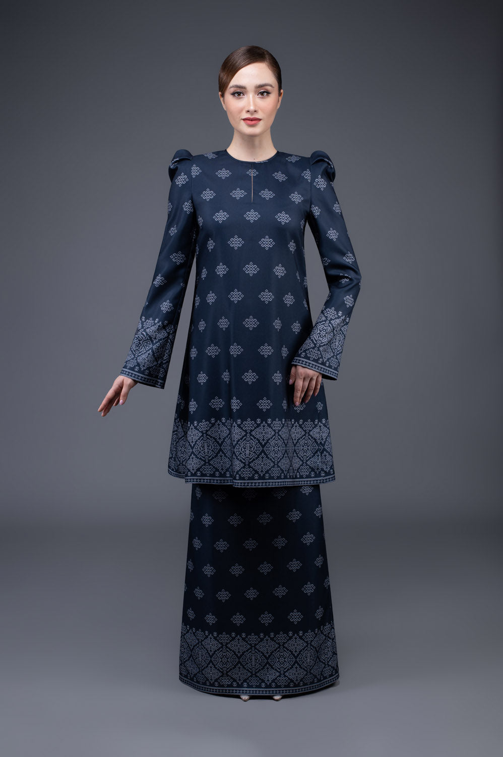 RR Baju Kurung Pahang Songket in Navy Silver