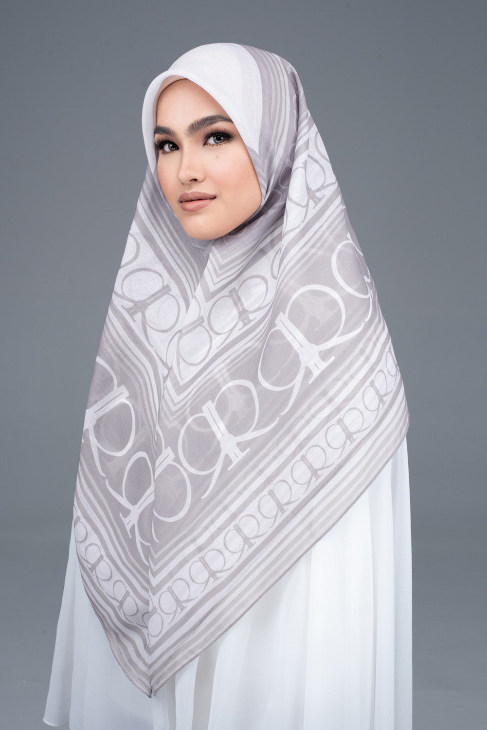 RR Royalty Cotton Scarf in Gris